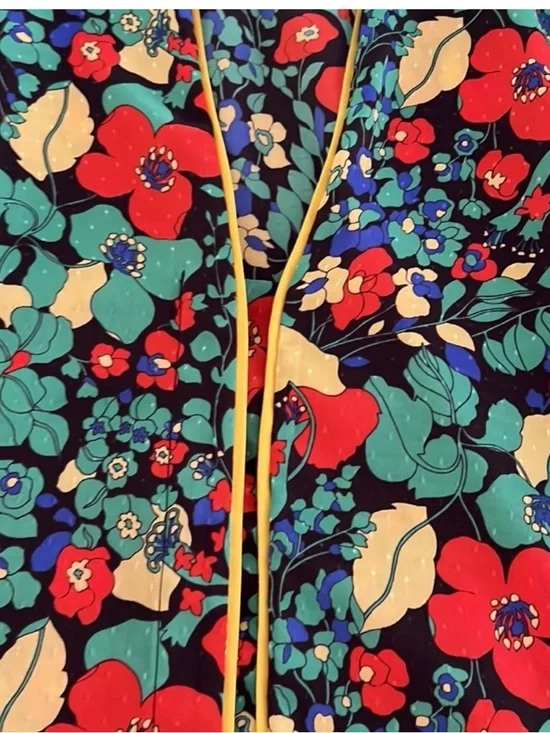 ALEXIS Floral Top with Yellow Piping Small - Picture 3 of 7